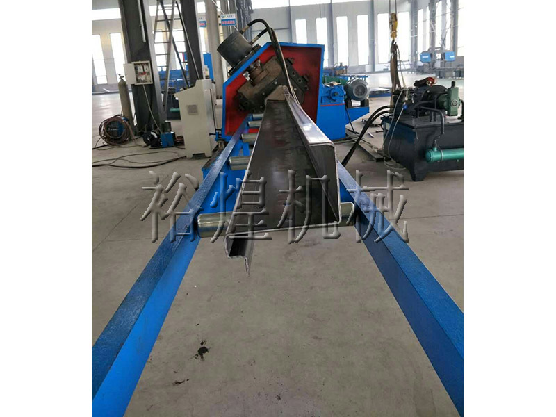 立體車庫邊梁生產線